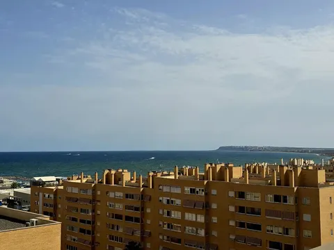 Pis de 136 m² a Alacant