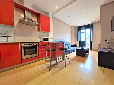 Wohnung 40 m² in Ourense