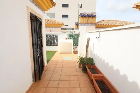 Casa de 110 m² a Oriola