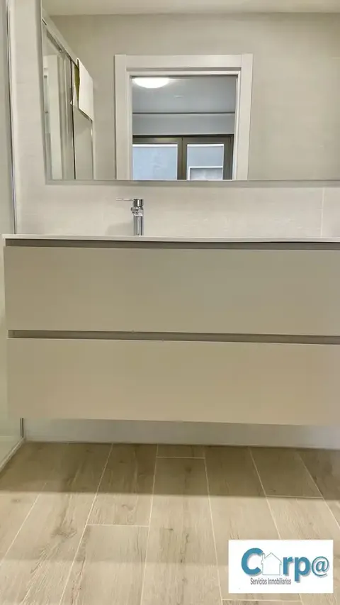 Pis de 80 m² a Pamplona