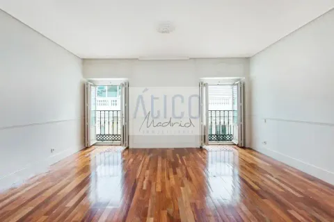 Квартира 180 м² в Мадриде