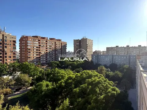 Wohnung 128 m² in Valencia