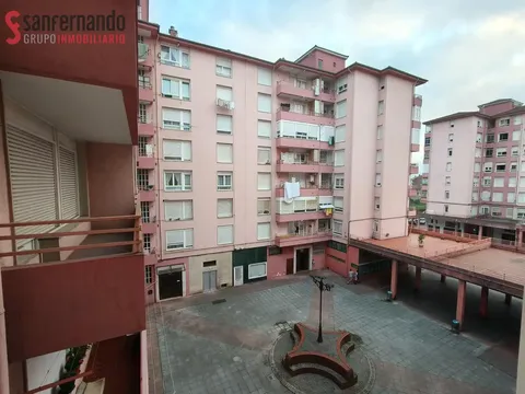 Flat 87 m² in Los Corrales de Buelna