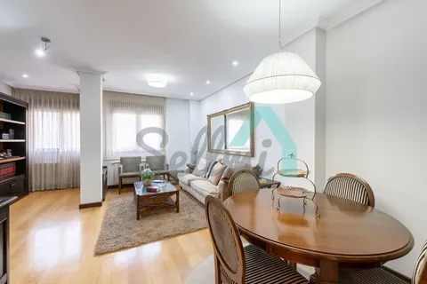 Appartement 92 m² à Oviède