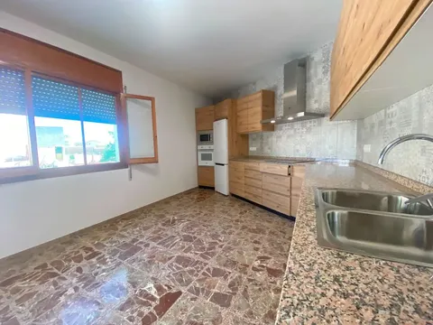 Haus 93 m² in Deltebre