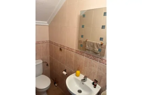 Casa de 80 m² en Orihuela