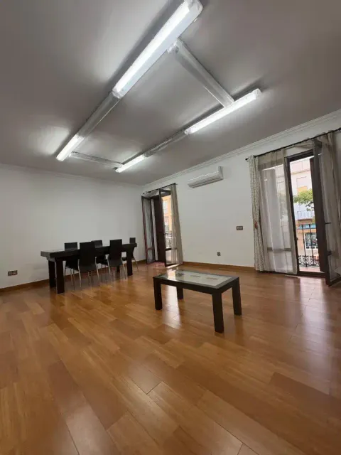 Apartamento 190 m² em Carmona