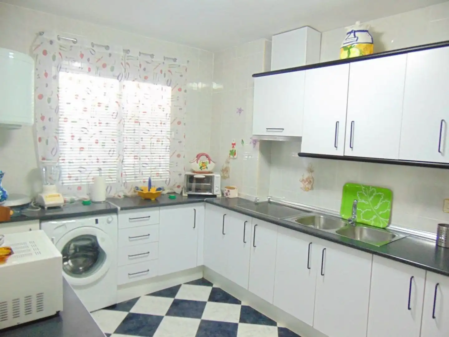 Piso de 140 m² en Almuñécar