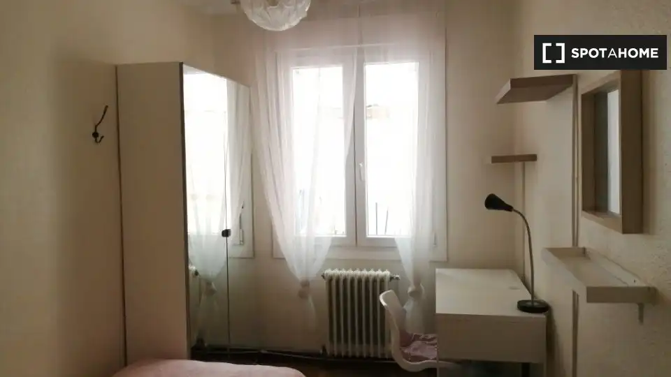 Habitación en alquiler, Pamplona