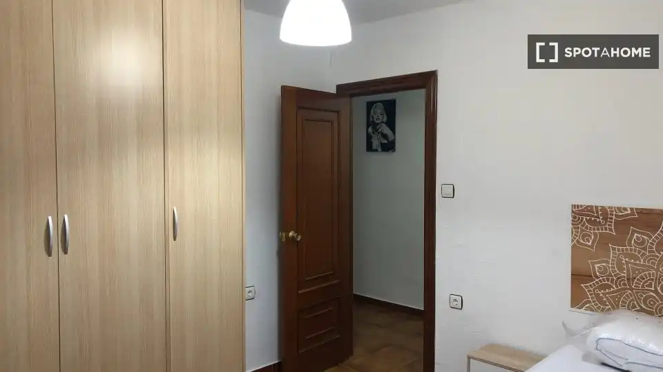 Habitación 86 m², Granada