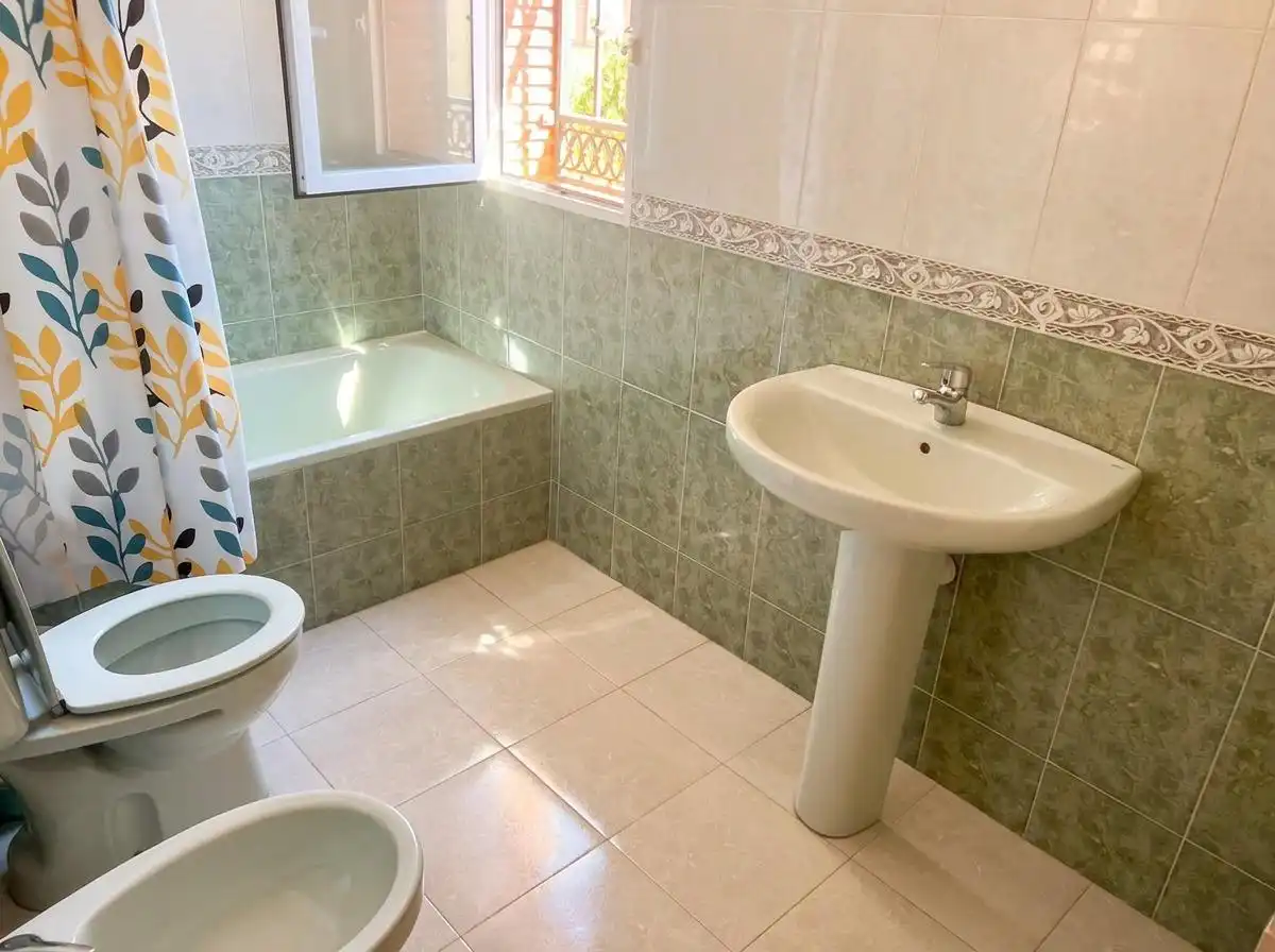 Casa de 158 m² a Gójar