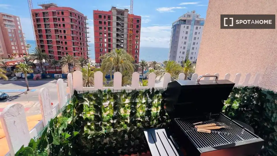 Habitación 81 m², España
