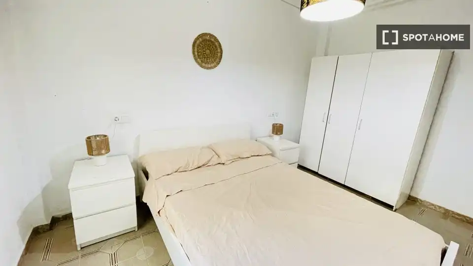 Habitación 86 m², Valencia