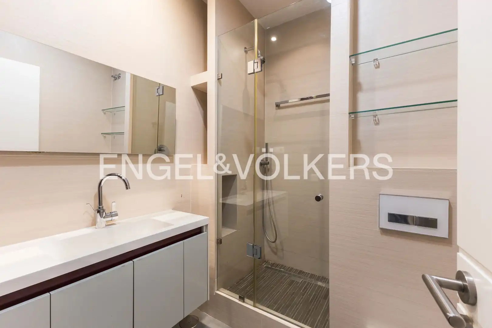 Wohnung 195 m² in Madrid