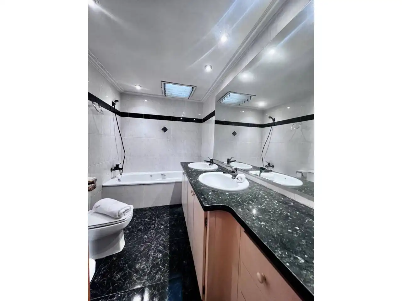 Piso de 300 m² en Cervià de Ter