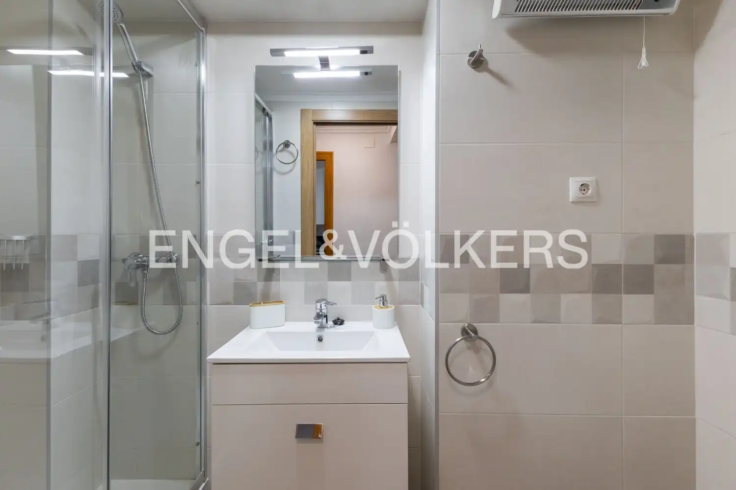 Pis de 77 m² a València