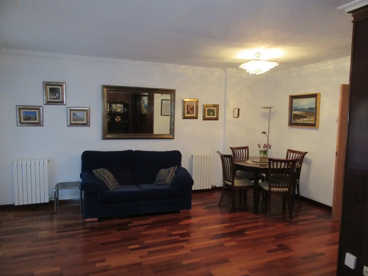 Casa de 250 m² en Zaragoza