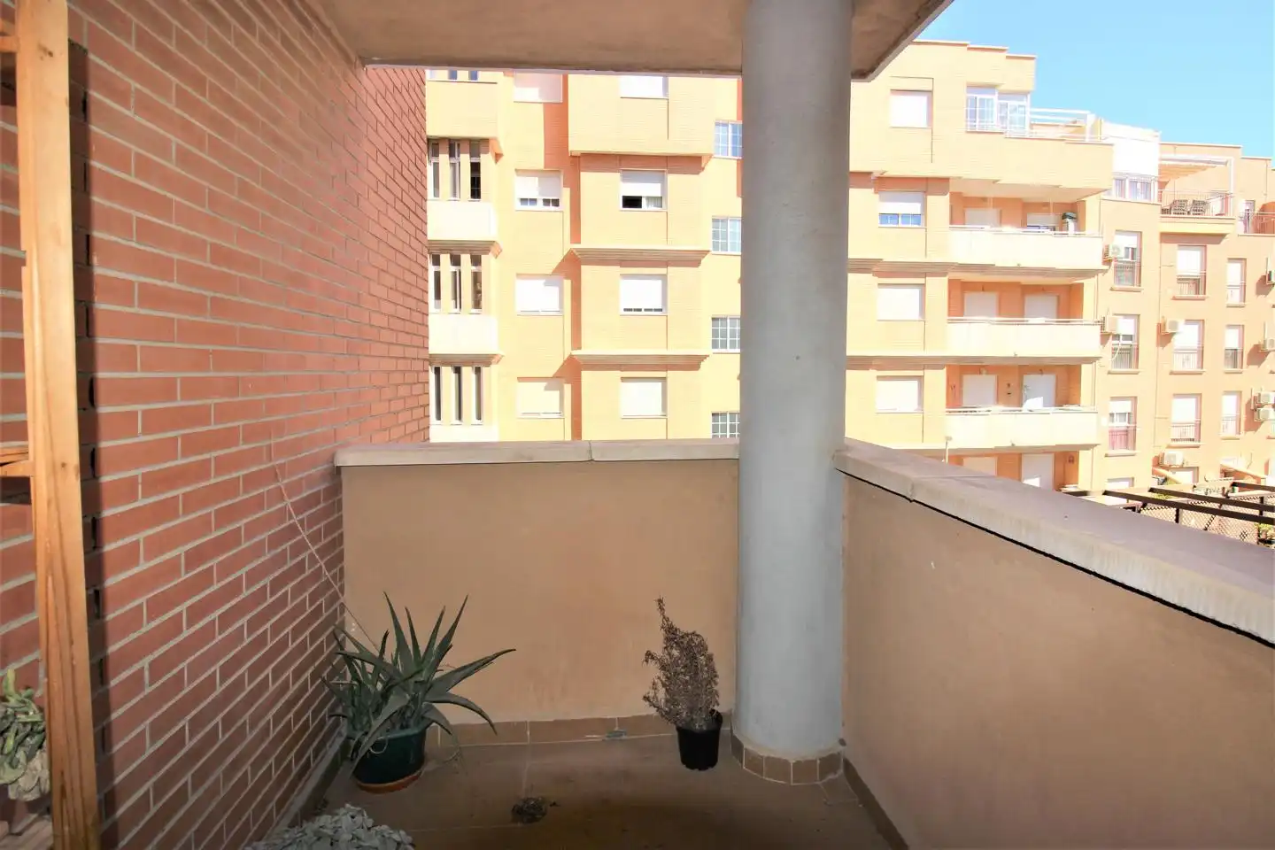 Piso de 100 m² en Almería