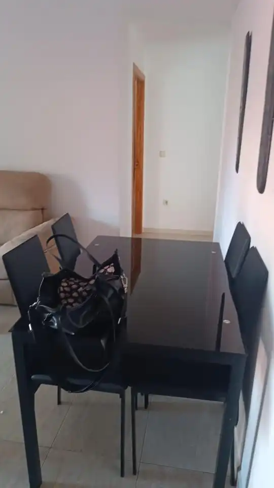 Piso de 90 m² en Melilla