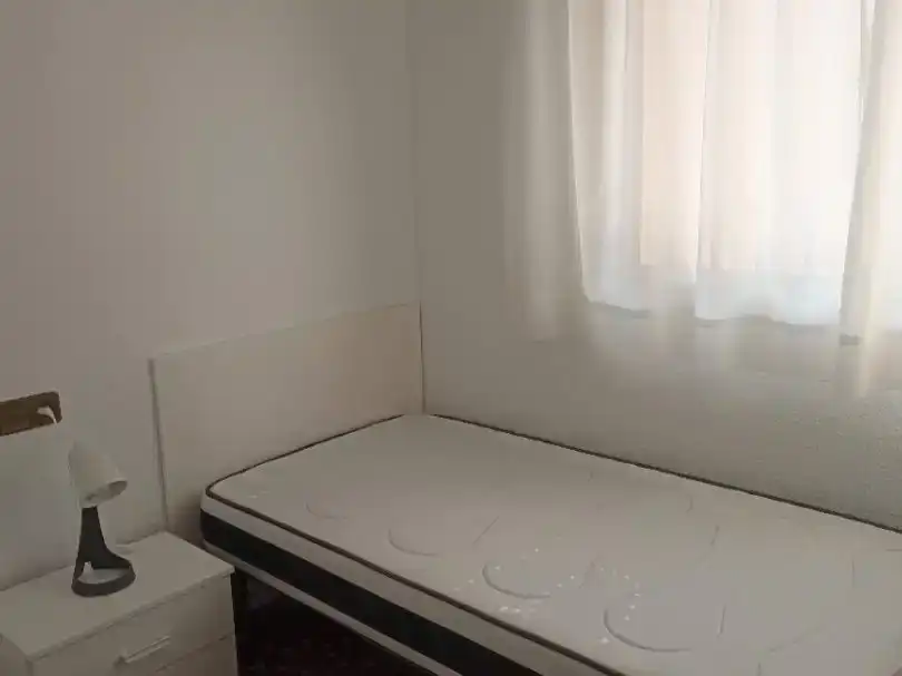 Habitación 90 m², Murcia