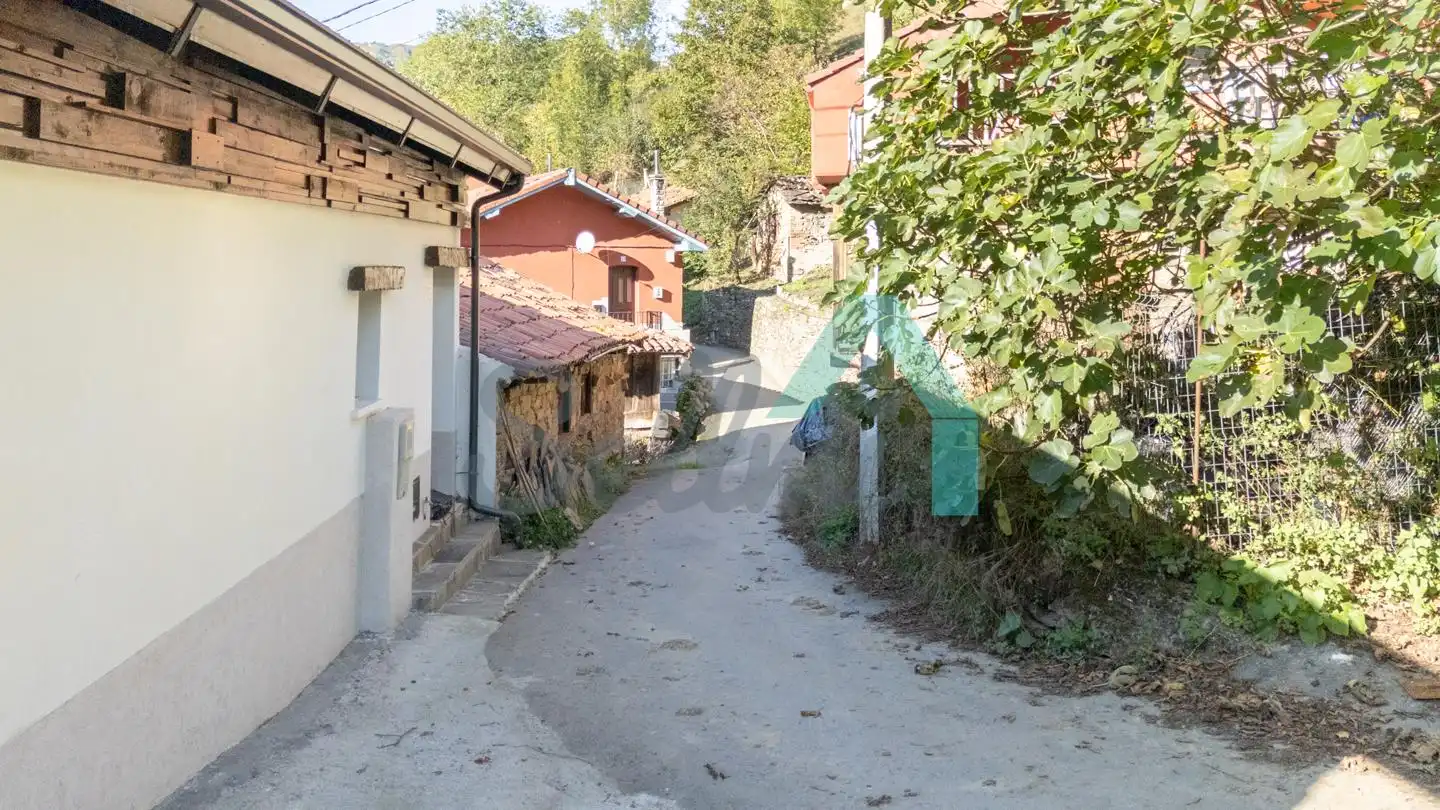 Piso de 200 m² en Mieres