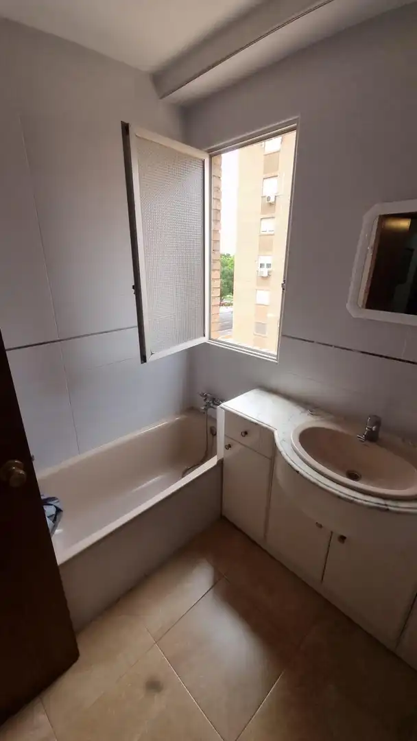 Habitación 110 m², Almería