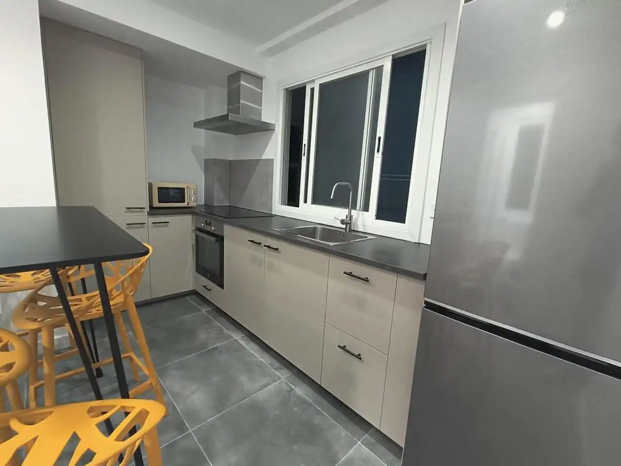 Habitación 79 m², Ourense