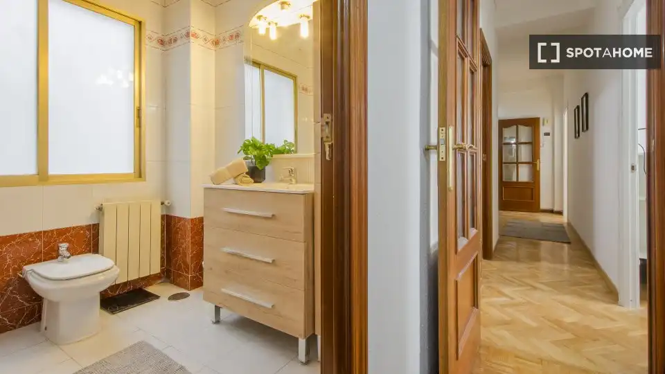 Habitación 150 m², Madrid