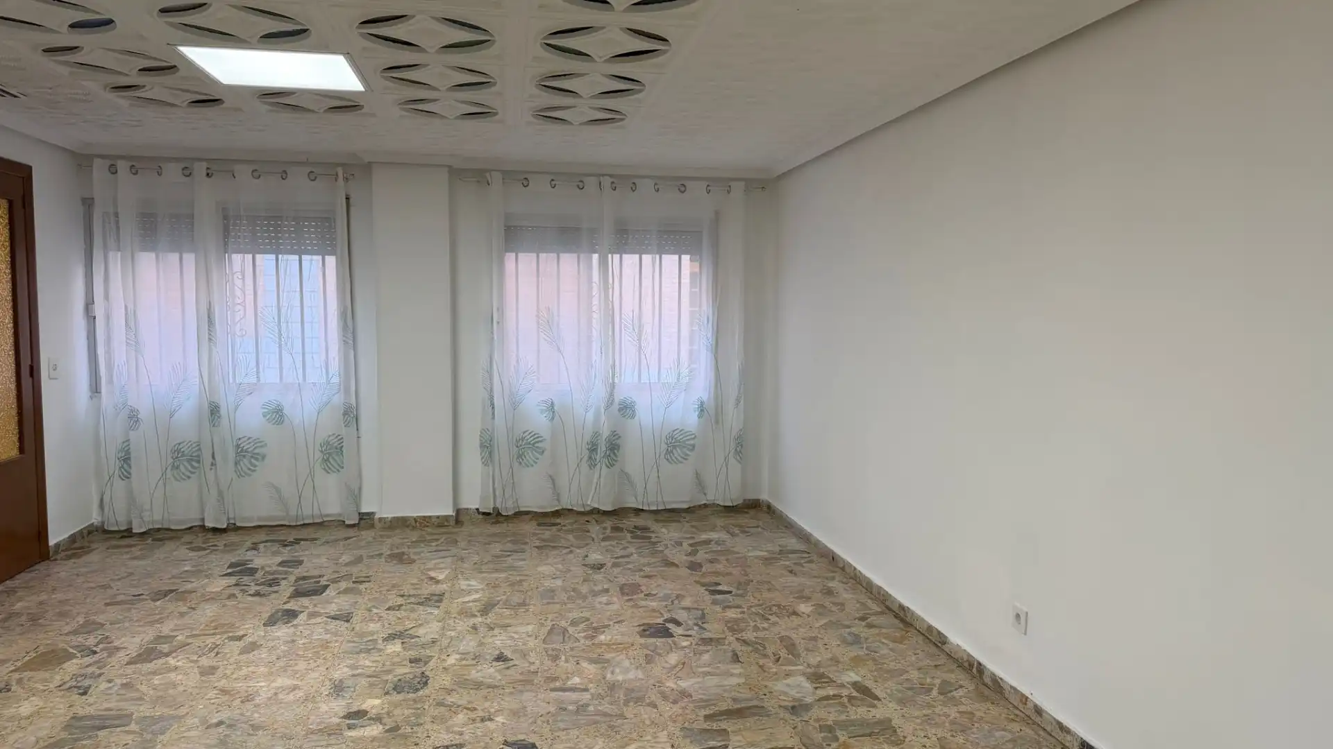 Casa de 136 m² en Alpartir