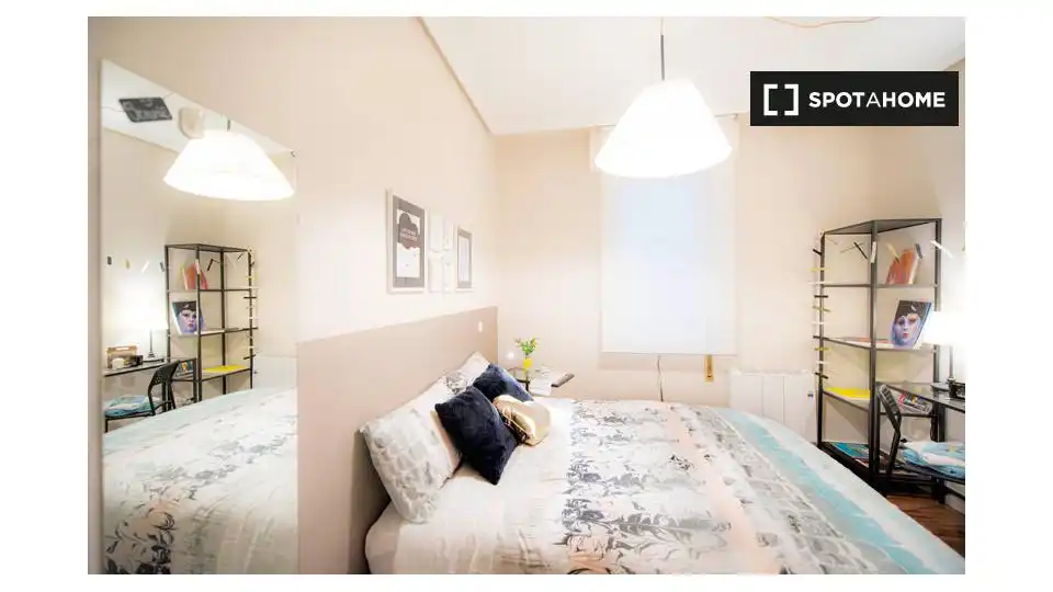 Habitación 81 m², Bilbao