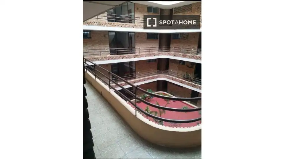 Habitación 102 m², Alicante
