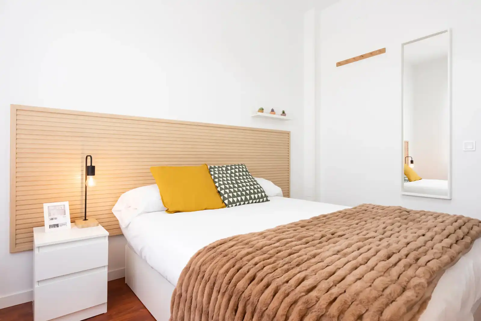 Room for rent, Madrid