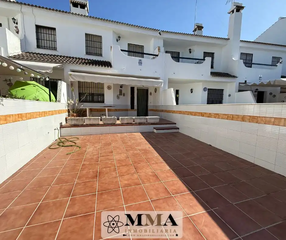 Casa de 130 m² en Lepe