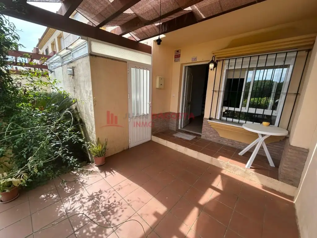 Casa de 60 m² en Lepe