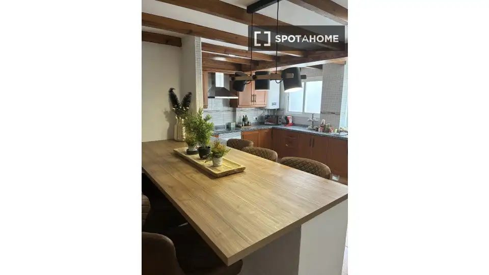 Habitación 90 m², Alicante
