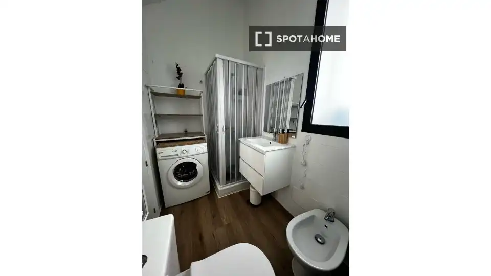 Habitación 81 m², España