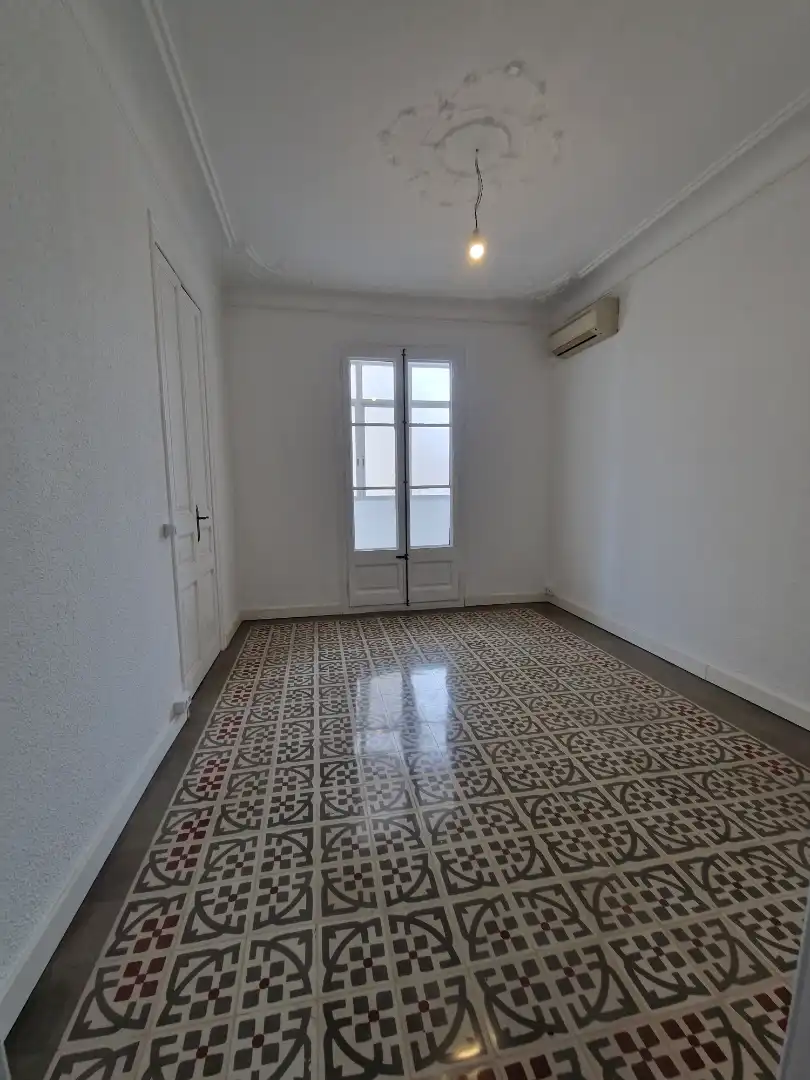 Wohnung 98 m² in Barcelona