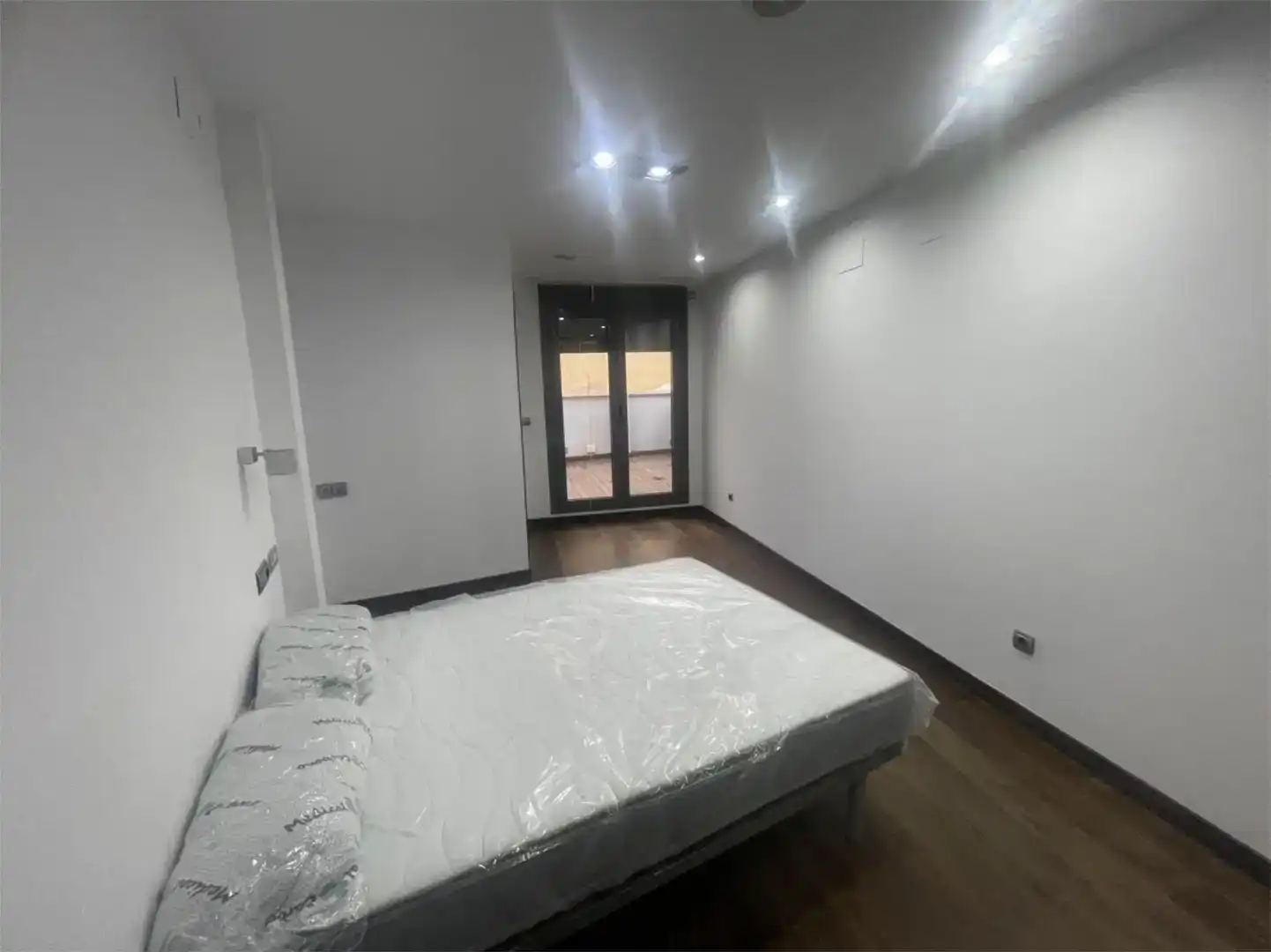 Zimmer 350 m², Albacete