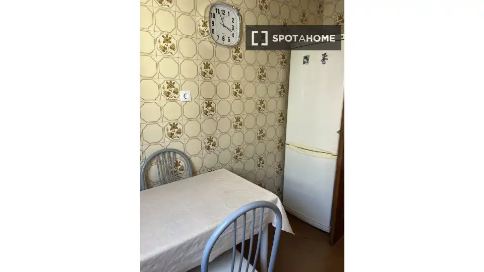 Quarto para alugar, Pamplona / Iruña