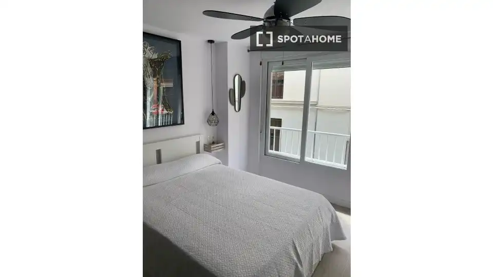 Habitación 46 m², Granada