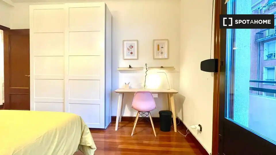 Habitación 127 m², Bilbao