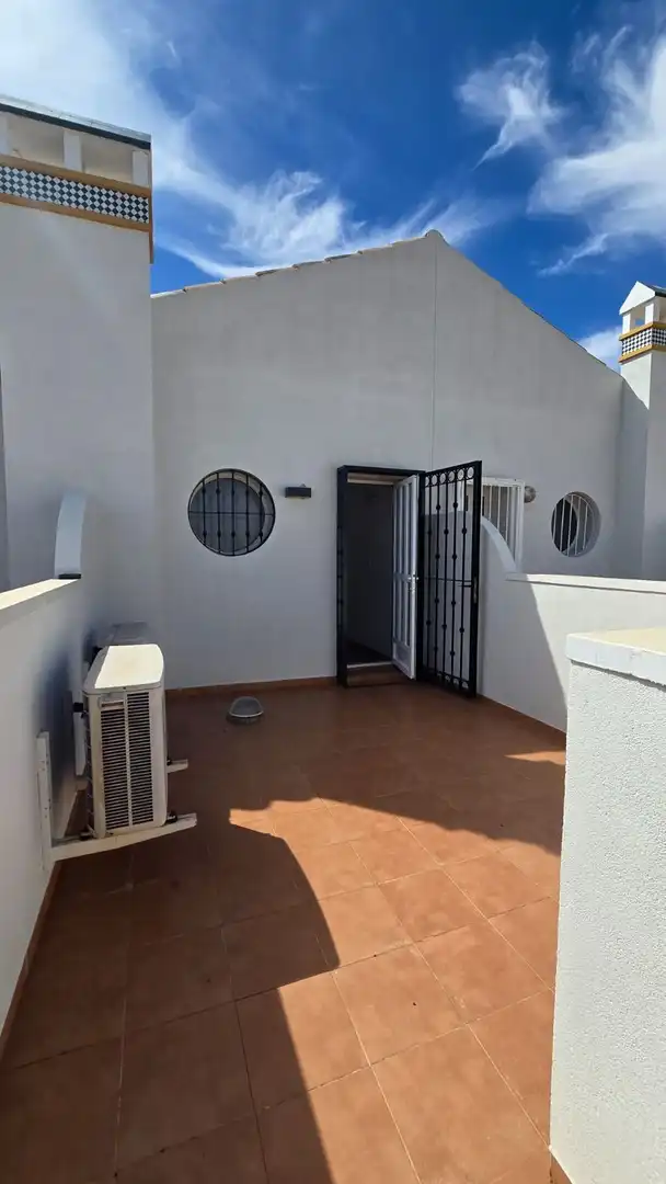 Casa de 90 m² a Oriola