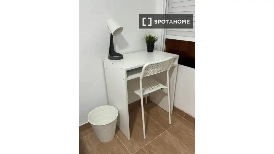 Habitación 120 m², Alicante