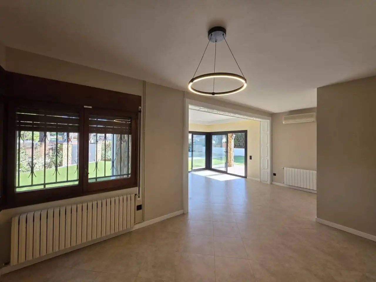 Moradia 618 m² em Cerdanyola del Vallès