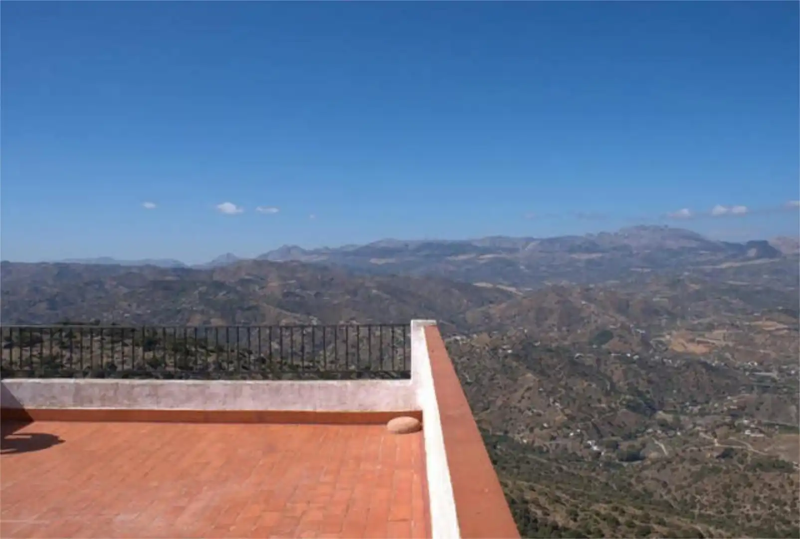 Piso de 75 m² en Comares