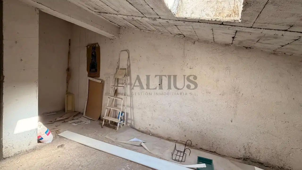 Piso de 180 m² en Santiago de Compostela