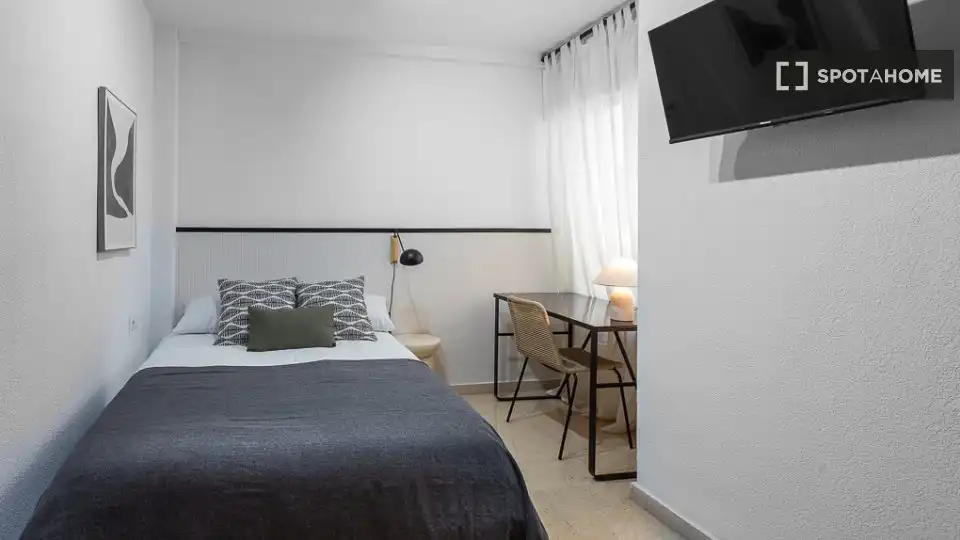 Habitación 150 m², Alicante