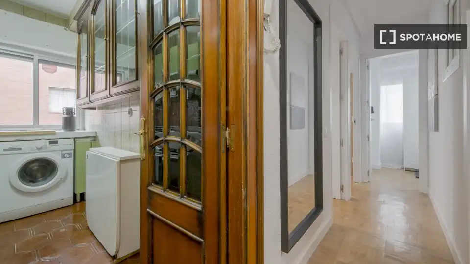 Room for rent, Madrid