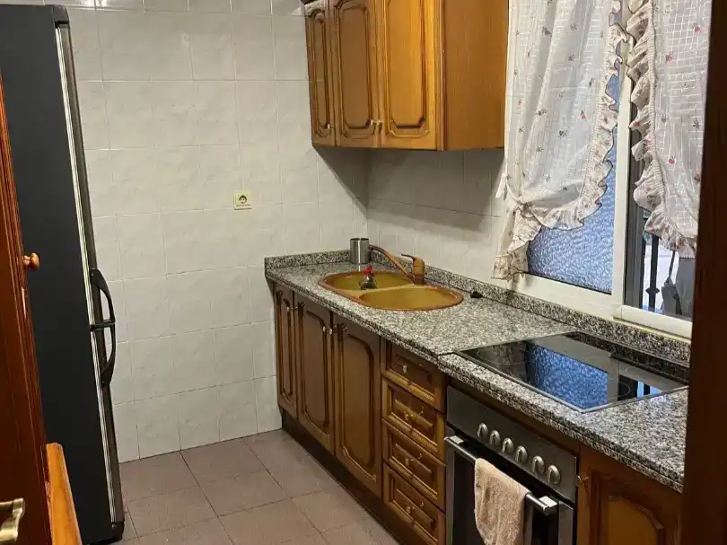 Piso de 130 m² en Molvízar