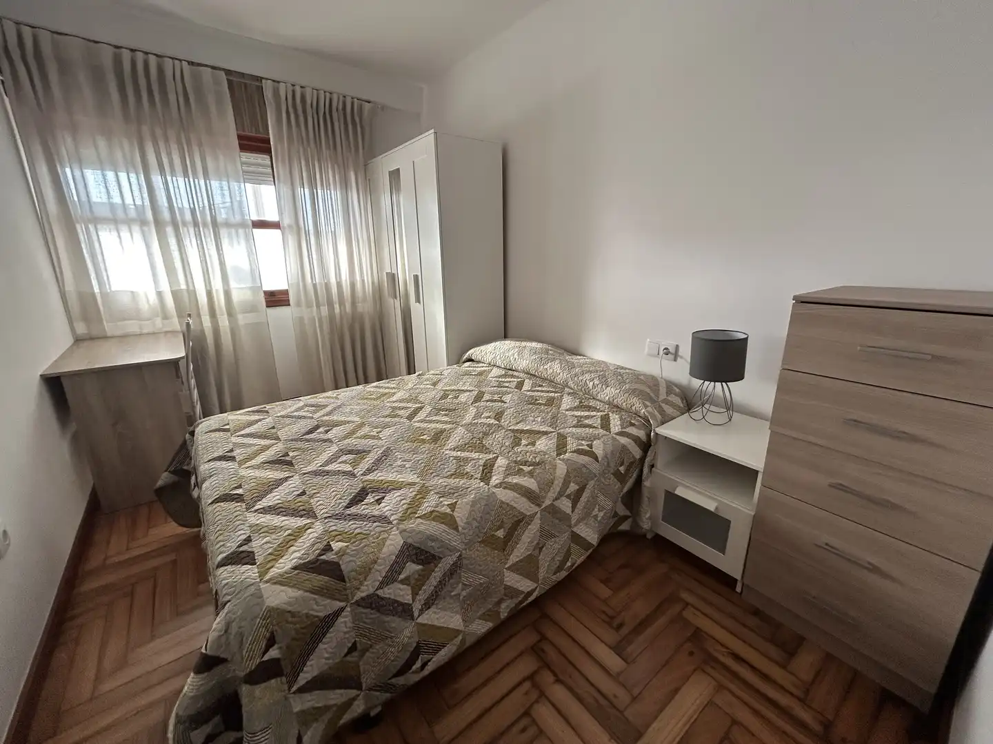 Habitación 120 m², Vigo